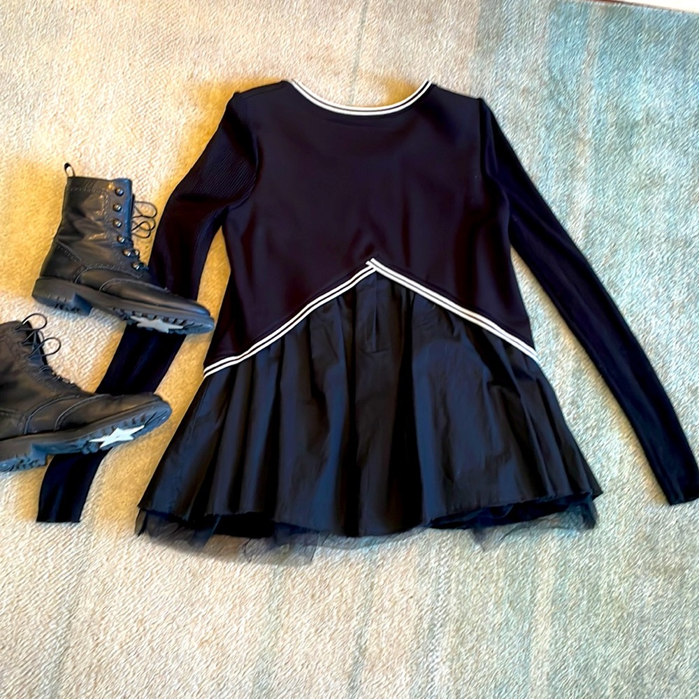 Unique Varsity style Top Size M